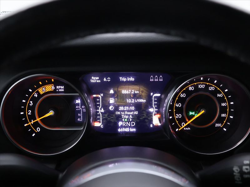Jeep Wrangler 2.1 CRD 147kW Aut. Unlimited - fotka 16 z 31