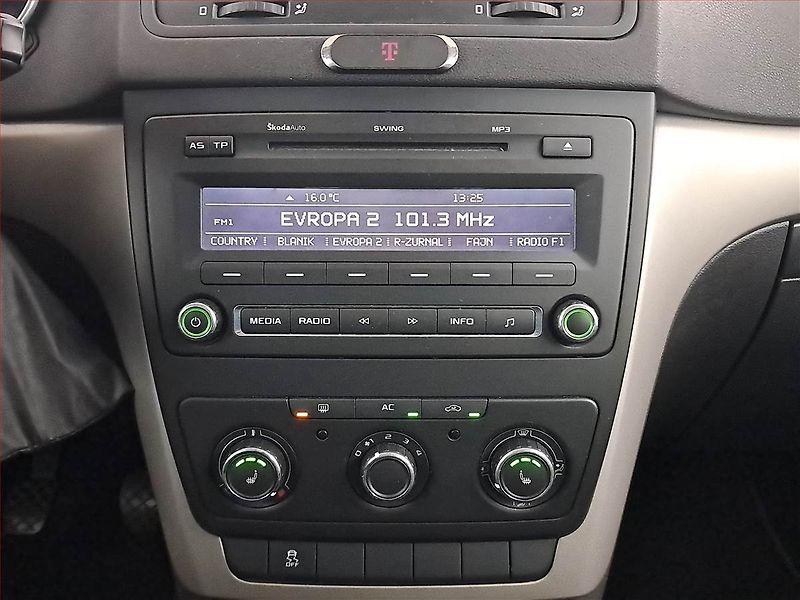 Škoda Yeti (2012) 1.4 TSI, Serv.kniha, Tempomat - fotka 12 z 15