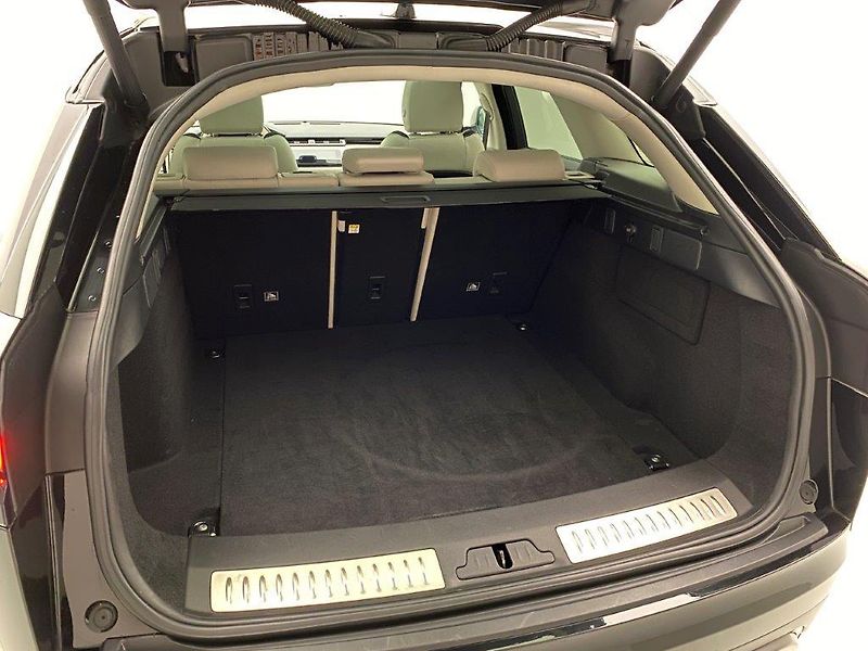 Land Rover Range Rover Velar (2018) - fotka 7 z 40