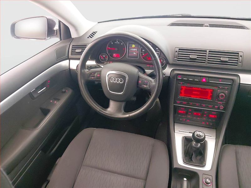 Audi A4 (2006) 2.0 TDI, Eko.zaplacen, po STK - fotka 7 z 17