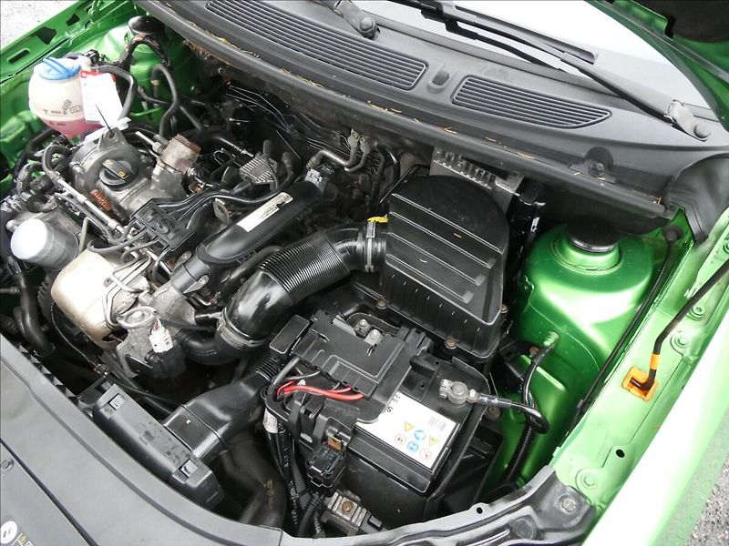 Škoda Fabia 1,2 TSi 63kW po servise,klima - fotka 30 z 36