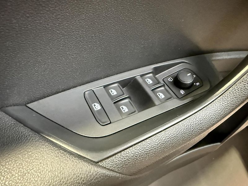 Škoda Karoq 1.5 TSI 110kW Style DSG - fotka 10 z 12