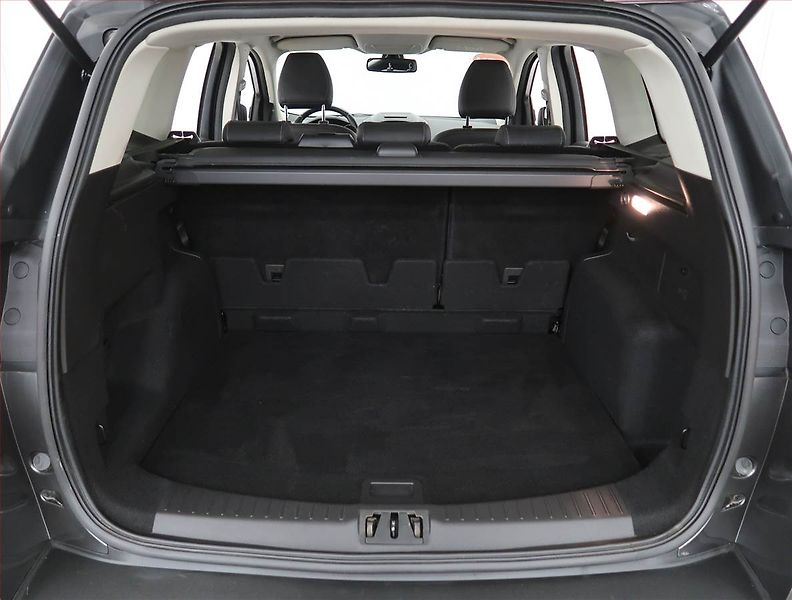 Ford Kuga (2017) 2.0 TDCi, 4X4, ČR,1.maj - fotka 14 z 19