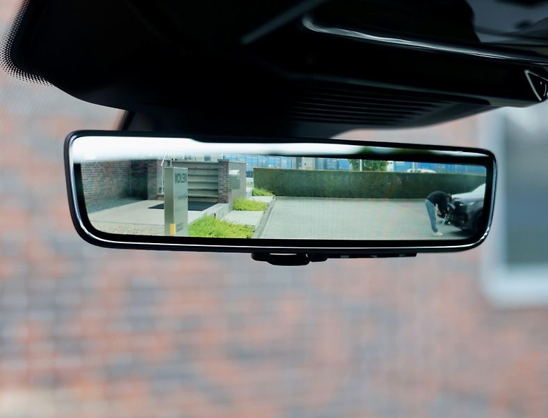 Land Rover Range Rover Sport (2022) 3.0 V6 ehybrid - fotka 21 z 45
