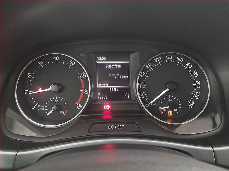 Škoda Fabia (2015) 1.0, ČR,1.maj, Serv.kniha - fotka 11 z 13