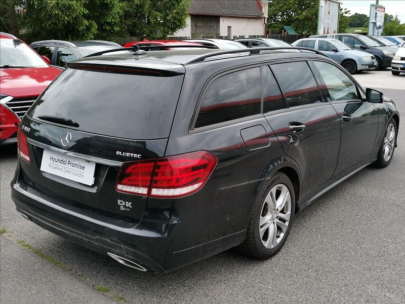 Mercedes-Benz Třídy E 3,0 E350 BlueTEC T Avantgarde - fotka 4 z 19