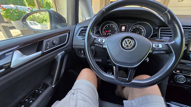 Volkswagen Golf Sportsvan 1.4TSi HIGHLINE TECH  1MAJITEL - fotka 37 z 42