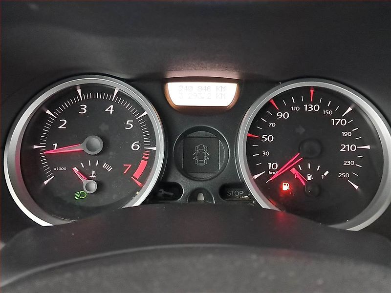 Renault Mégane (2009) Confort 1.6 16V, Klima - fotka 11 z 16