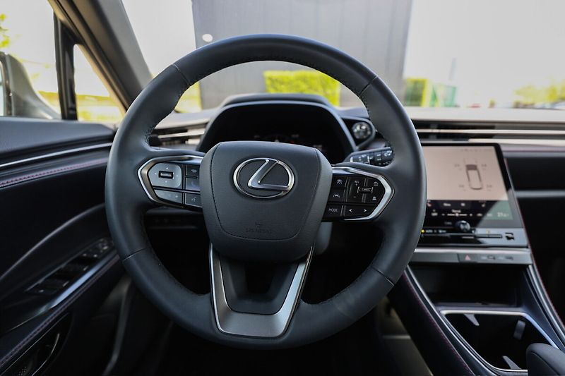 Lexus LBX 1,5 HEV ELEGANT TECH - fotka 11 z 22