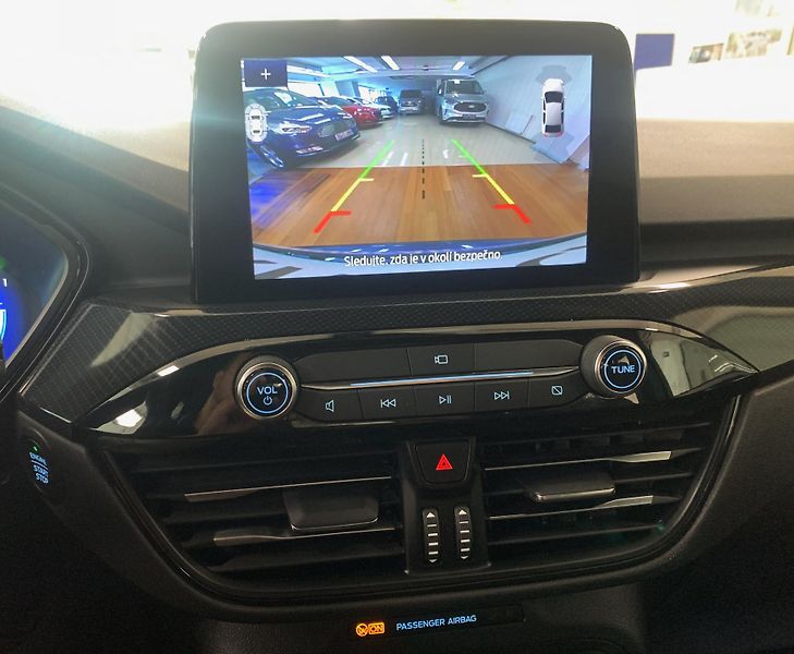 Ford Kuga ST-Line X PHEV, ČR, 1.MAJ - fotka 19 z 28