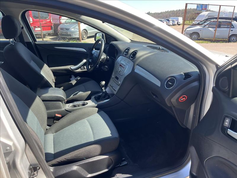 Ford Mondeo 2,0 TDCi KLIMA SERVIS ROZVODY - fotka 10 z 29