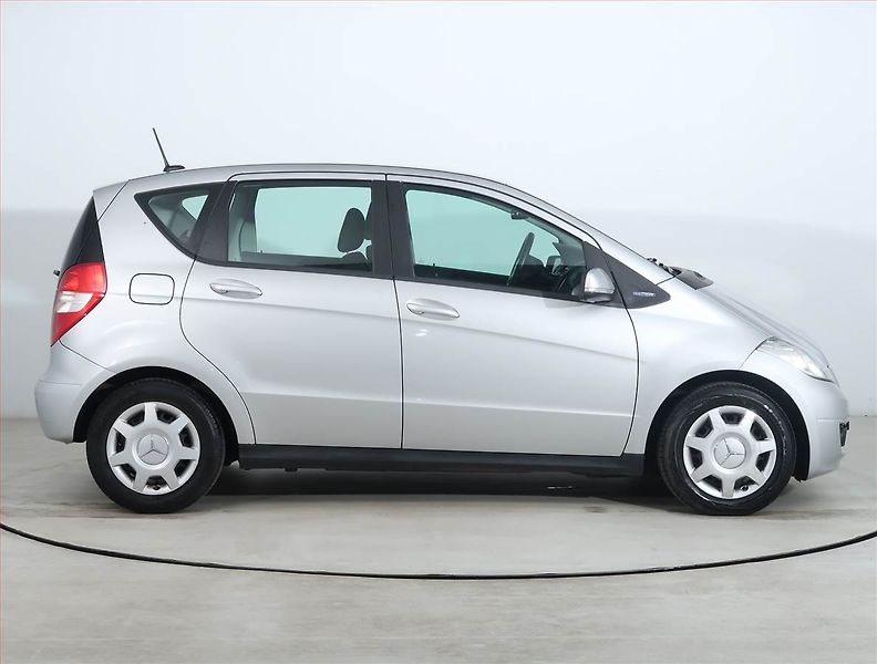 Mercedes-Benz Třídy A (2011) A 160, po STK, jezdí výborně - fotka 6 z 16