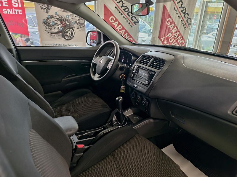 Mitsubishi ASX 1.6 MIVEC 86kW 1. majitel ČR - fotka 8 z 17