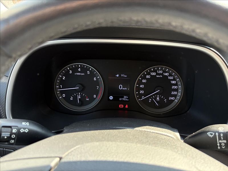 Hyundai Tucson 1,6 T-GDi 4x2 manuál  Travelle - fotka 18 z 20