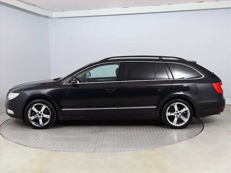Škoda Superb (2011) Ambition 2.0 TDI, Automat - fotka 3 z 17