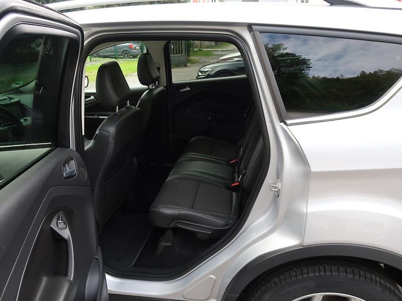 Ford Kuga (2018) 2,0TDCi,110kw,AP,4x4,18ALU - fotka 11 z 36