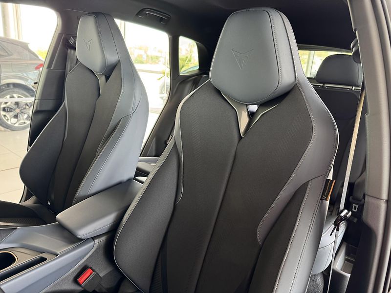 Cupra Terramar 2,0TSI VZ 265*4x4*DPH*5Let*Zár - fotka 15 z 37