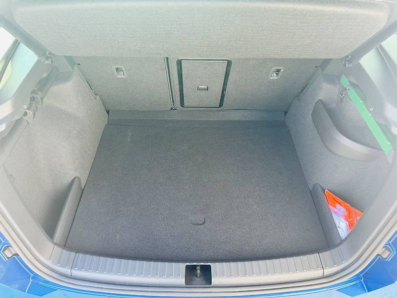 Škoda Karoq Top Selection 1,5TSI 110kW DSG - fotka 25 z 32