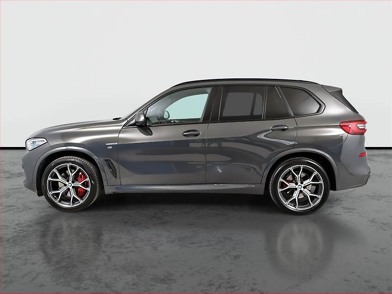 BMW X5 (2021) xDrive40i - fotka 3 z 24