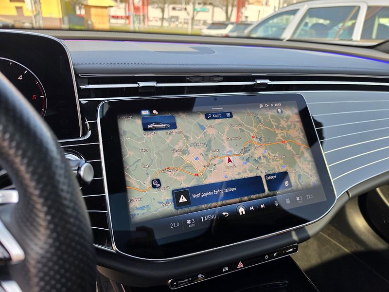 Mercedes-Benz Třídy E 220CDI AMG Nappa Burmester 4D - fotka 20 z 21
