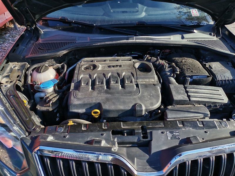 Škoda Yeti (2016) 2.0TDi 110kw Joy XEN PDC - fotka 18 z 26
