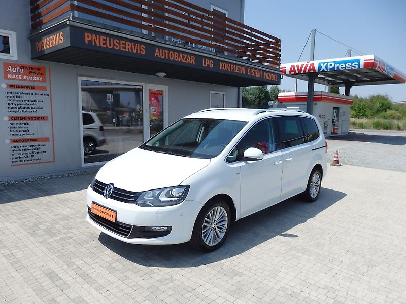 Volkswagen Sharan 2.0 TDI 103kW DSG, DIGI. KLIMA - fotka 1 z 38
