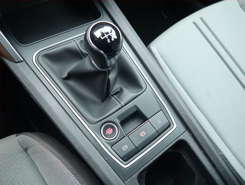Seat Leon (2021) 1.5 TSI, Navi, Tempomat - fotka 15 z 23