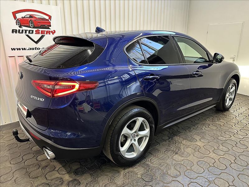 Alfa Romeo Stelvio 2.2JTDM 154kW Q4 SUPER 2XKOLA - fotka 7 z 40