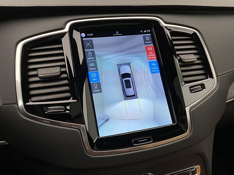 Volvo XC90 T8 AWD RECHARGE REZERVACE - fotka 66 z 74