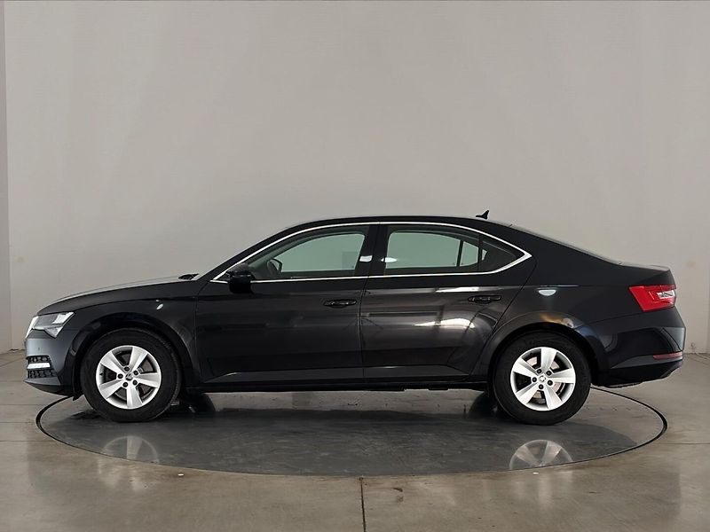 Škoda Superb Ambition DSG - fotka 3 z 28