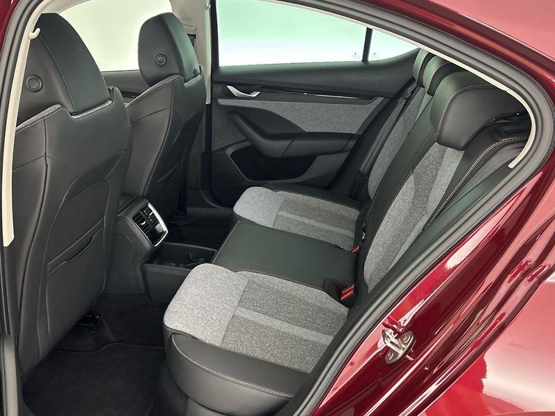 Škoda Octavia Top Selection - fotka 8 z 27