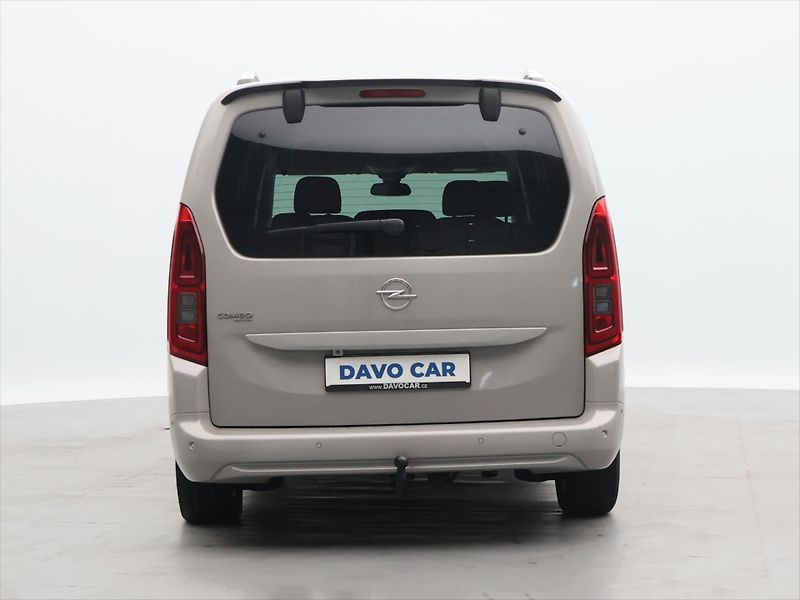 Opel Combo 1,2 Turbo 96 kW S/S AT8 Enjoy - fotka 6 z 29