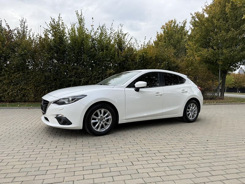 Mazda 3 2.0 Center-Line - fotka 4 z 34