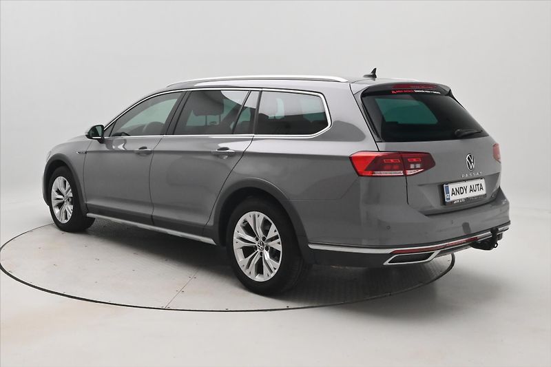 Volkswagen Passat 2,0 TDI 147kW 4x4 DSG Alltrack - fotka 7 z 33