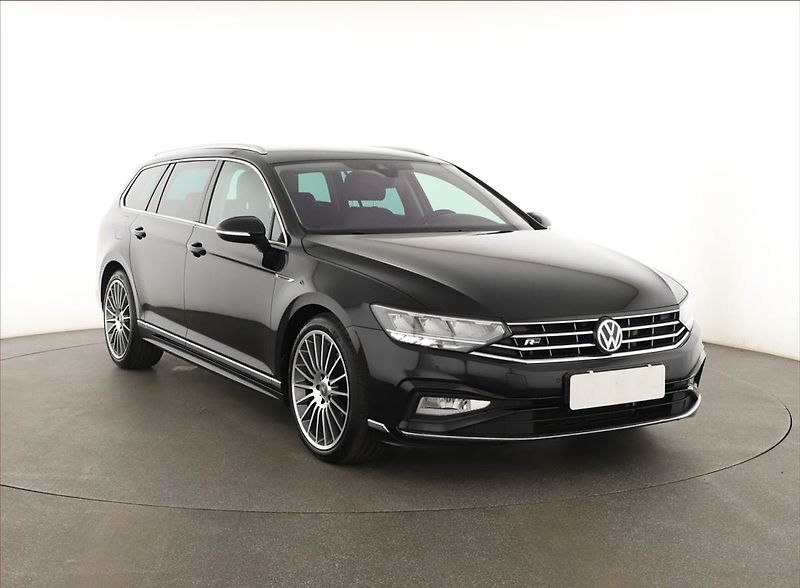 Volkswagen Passat (2020) R-Line 2.0 TDI - fotografie inzerátu