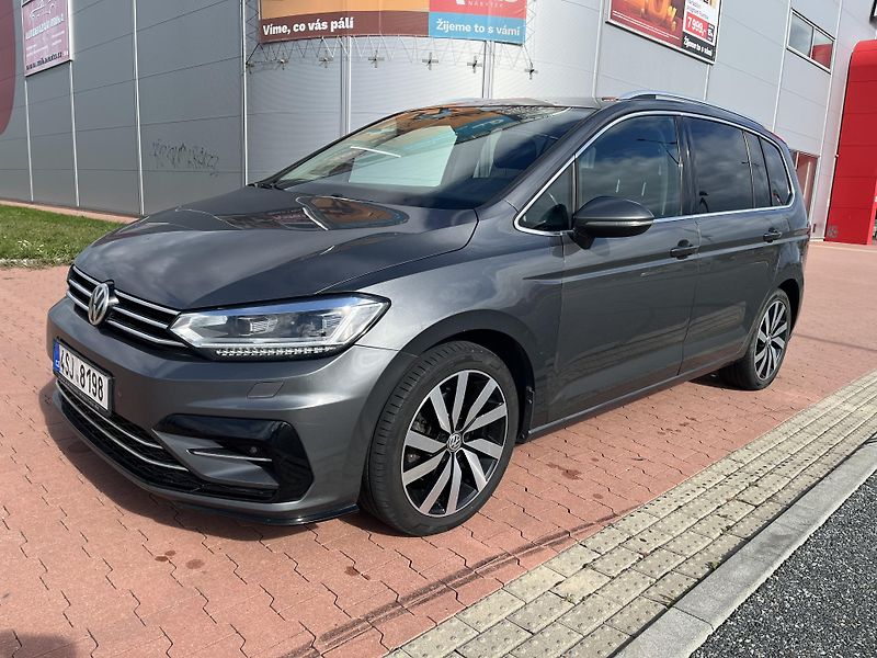 Volkswagen Touran 1.4 TSi R-Line Highline 110 kW - fotka 1 z 35
