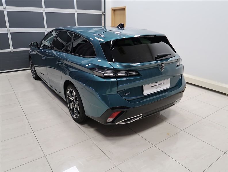 Peugeot 308 1,2 PT AT ALLURE NAVI KAMERA - fotka 6 z 42