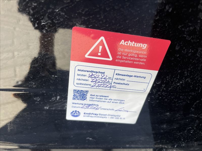 Peugeot 3008 1,6 THP 121kw ALLURE GPS PANOR - fotka 31 z 40