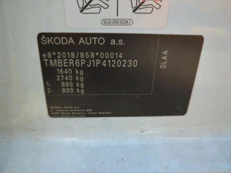 Škoda Fabia 1,0 Monte Carlo DSG - fotka 8 z 8
