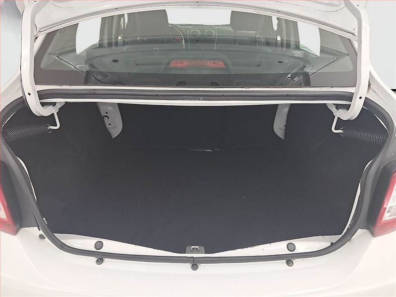 Dacia Logan (2013) 1.2 16V, LPG, ČR,1.maj - fotka 13 z 13