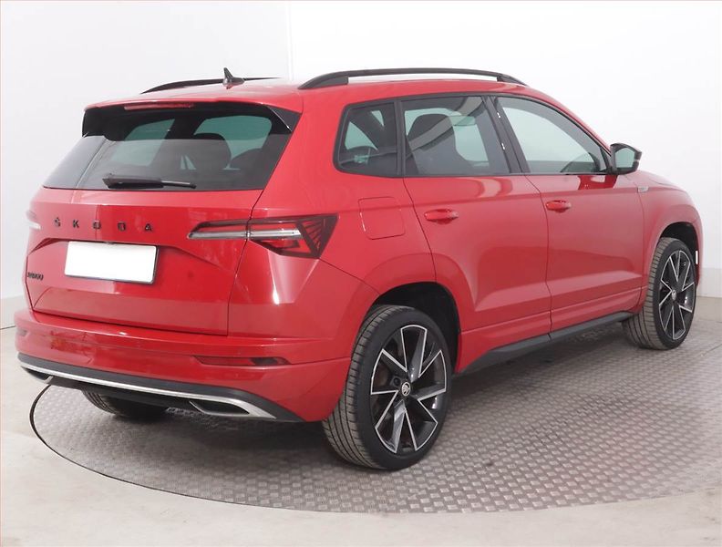 Škoda Karoq (2023) Sportline 1.5 TSI - fotka 5 z 16