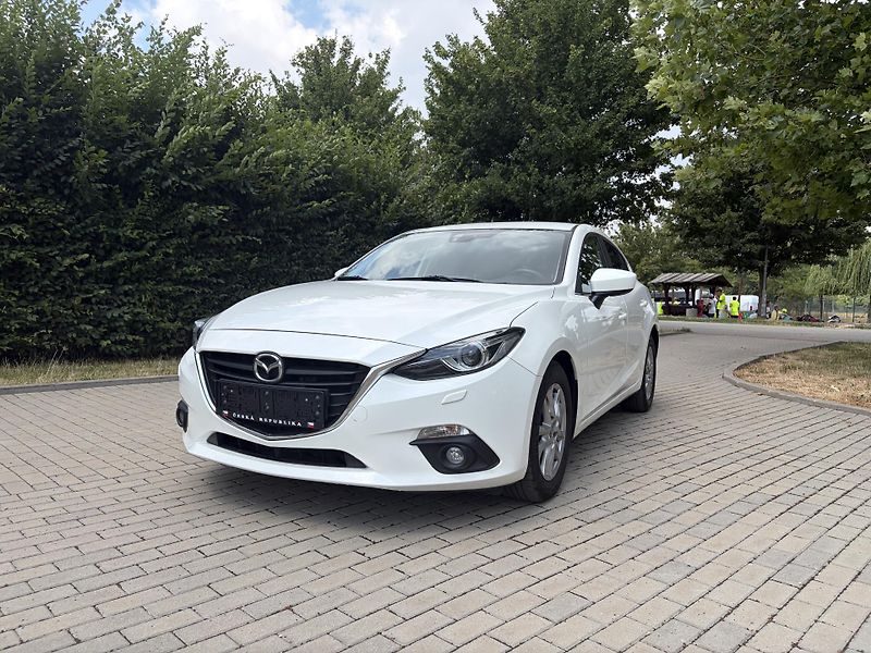 Mazda 3 2.0 Center-Line - fotka 1 z 30