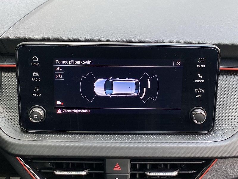 Škoda Scala (2025) 1.0 TSI DSG Monte Carlo - fotka 17 z 36