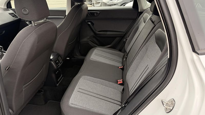 Seat Ateca (2023) 2.0tdi,ZÁRUKA,LED ,DIESEL - fotka 35 z 49