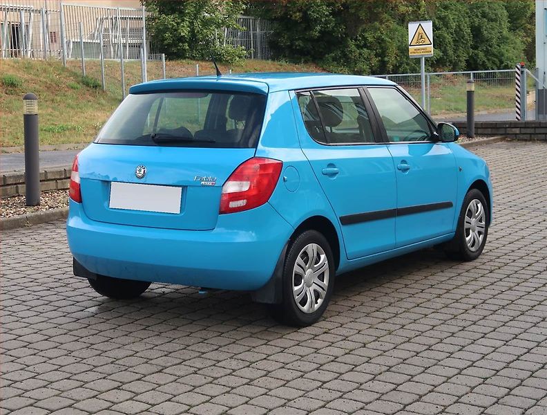 Škoda Fabia (2010) Ambition 1.2 12V, po STK - fotka 5 z 15