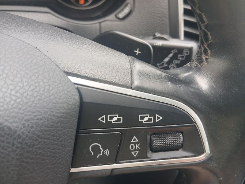 Seat Alhambra 2.0 TDi 7míst DSG - fotka 24 z 40