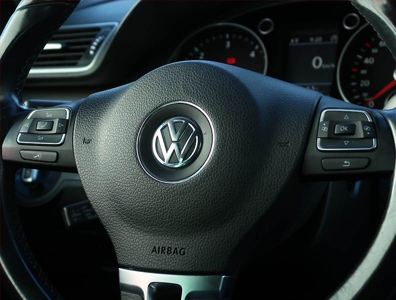 Volkswagen Passat (2013) Comfortline 2.0 TDI, Navi - fotka 20 z 20