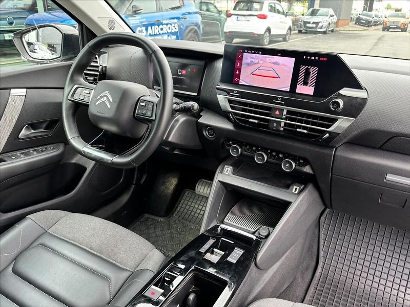 Citroën C4 X 1,2 PureTech  Shine EAT8 - fotka 16 z 28