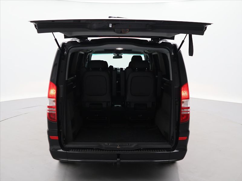 Mercedes-Benz Viano 3,0 CDI 165kW Aut. 6-Míst Tažn - fotka 9 z 36