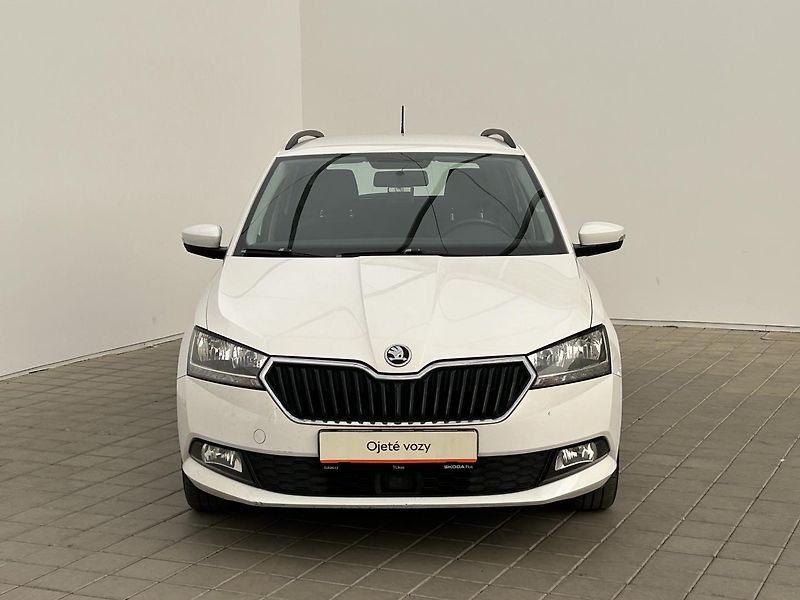 Škoda Fabia 1.0 TSI Ambition - fotka 4 z 27